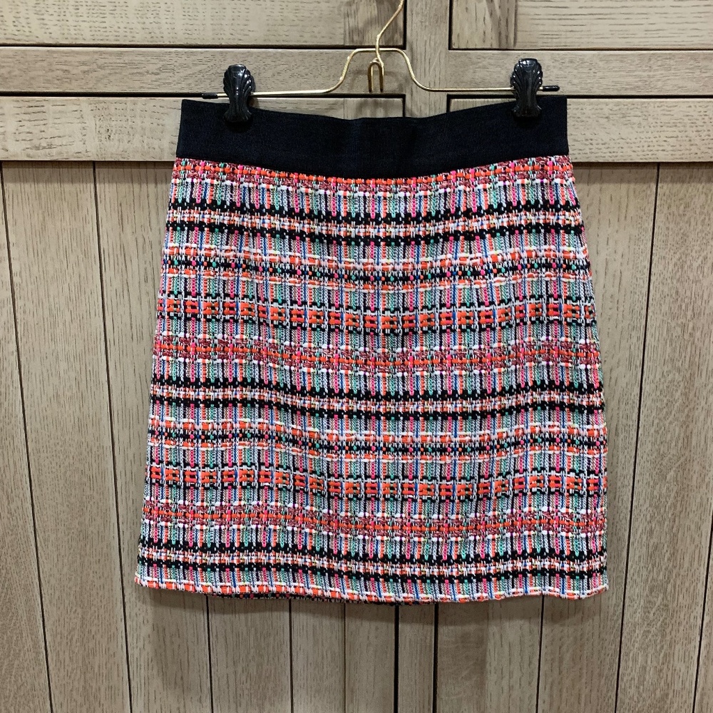Milly Zip Back Skirt, Bright Color Boucle Woven Fabric, Black Waist, Size 4
